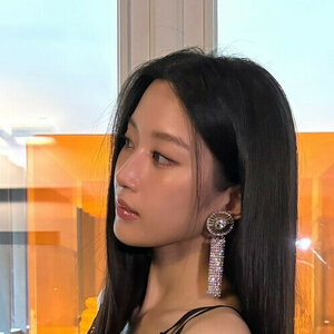 Korean Celebrities 0012