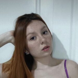 Tiny Tia 0003